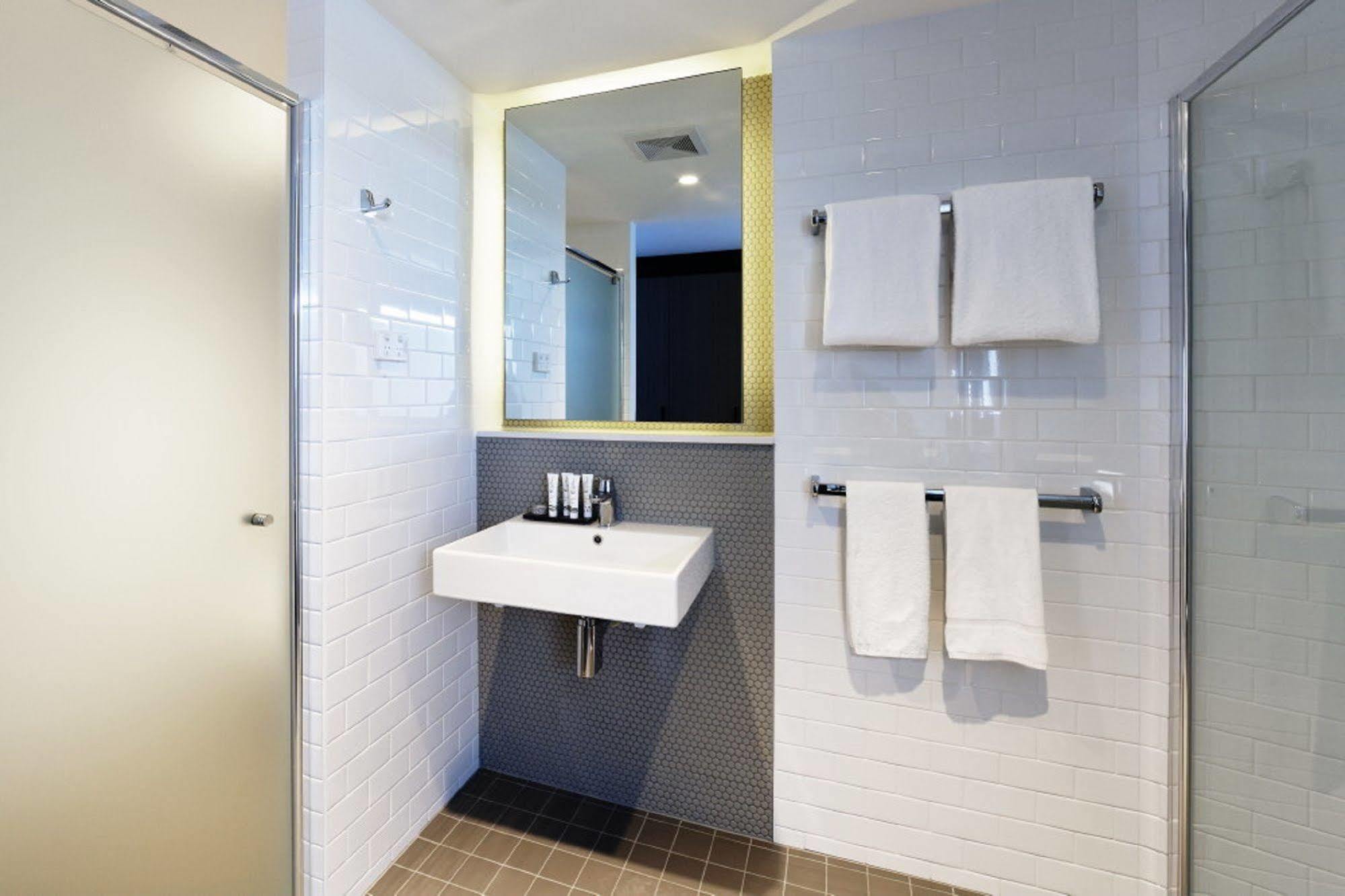 Alpha Mosaic Hotel Fortitude Valley Brisbane Bagian luar foto